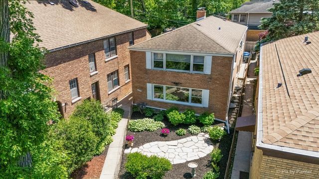3046 Central Street, Evanston, IL 60201