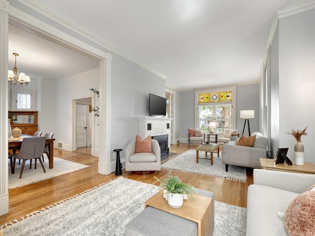 820 Osceola Avenue, Saint Paul, MN 55105