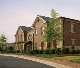 5400 Laurel Springs Pkwy, Suwanee, GA 30024