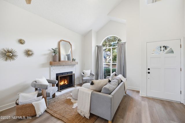 1180 23RD Street N, Jacksonville Beach, FL 32250