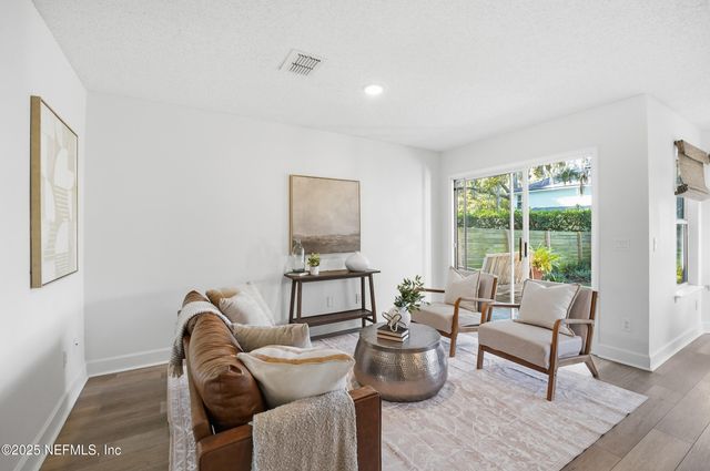 1180 23RD Street N, Jacksonville Beach, FL 32250