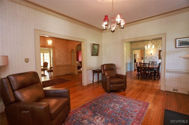 614 S Main St, Blackstone, VA 23824