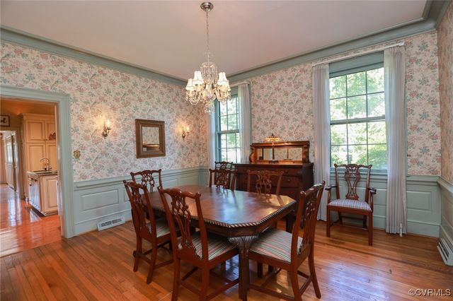 614 S Main St, Blackstone, VA 23824
