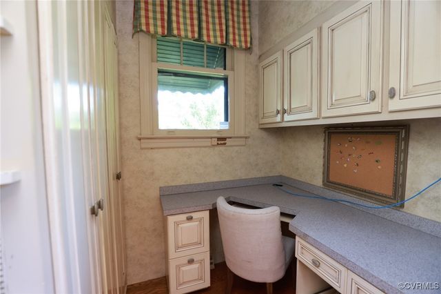 614 S Main St, Blackstone, VA 23824