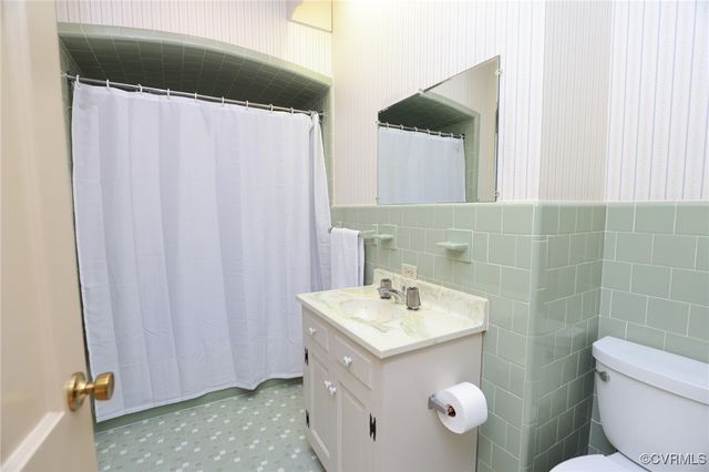614 S Main St, Blackstone, VA 23824