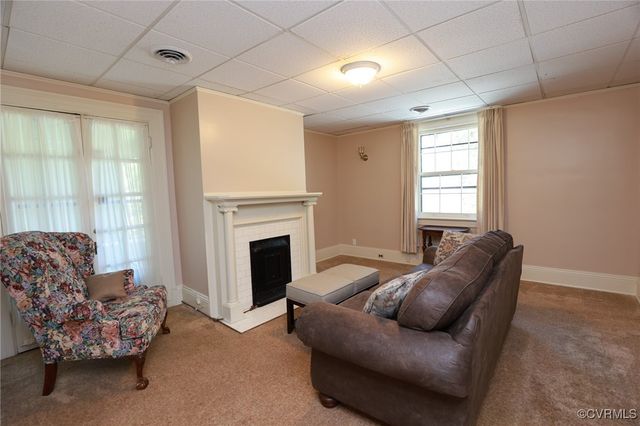 614 S Main St, Blackstone, VA 23824
