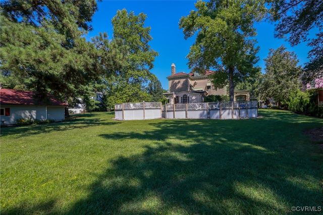 614 S Main St, Blackstone, VA 23824