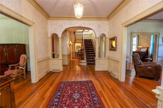 614 S Main St, Blackstone, VA 23824