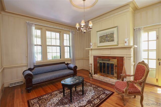 614 S Main St, Blackstone, VA 23824