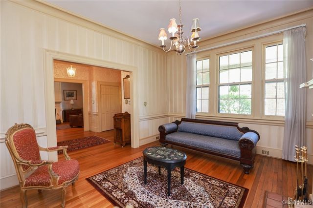 614 S Main St, Blackstone, VA 23824
