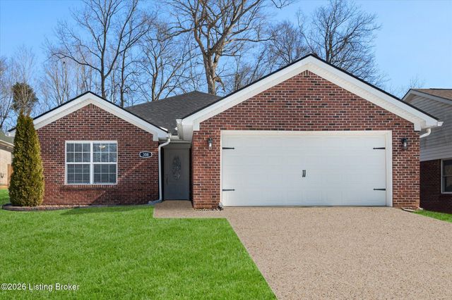 308 River Edge Dr, Shepherdsville, KY 40165