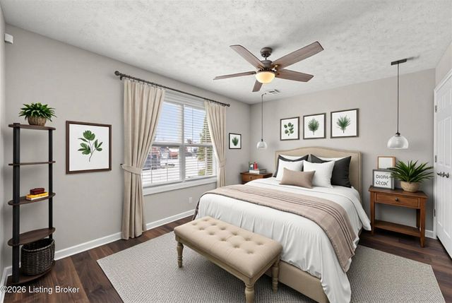 308 River Edge Dr, Shepherdsville, KY 40165