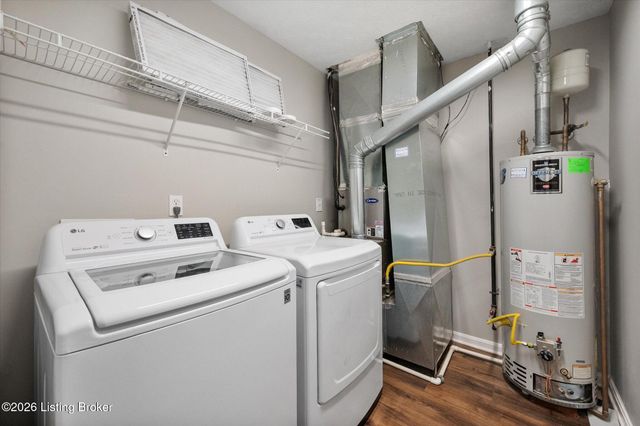 308 River Edge Dr, Shepherdsville, KY 40165