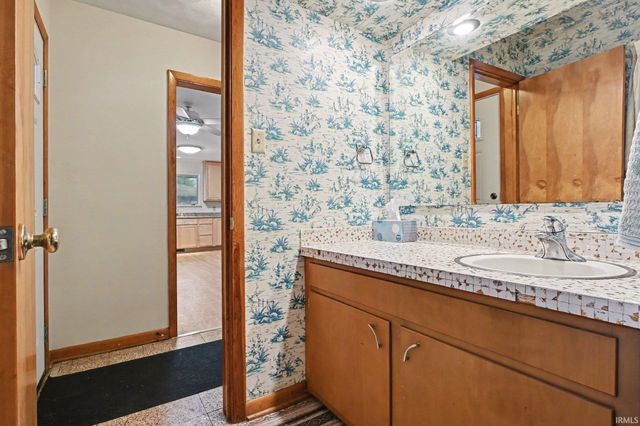 53050 Crestview Drive, South Bend, IN 46635