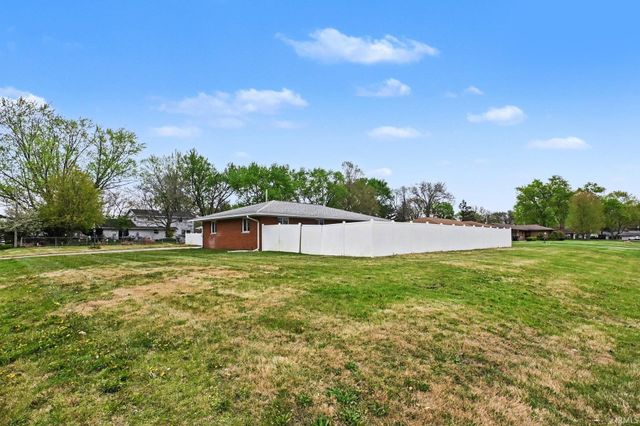 53050 Crestview Drive, South Bend, IN 46635