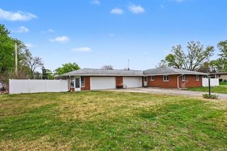 53050 Crestview Drive, South Bend, IN 46635