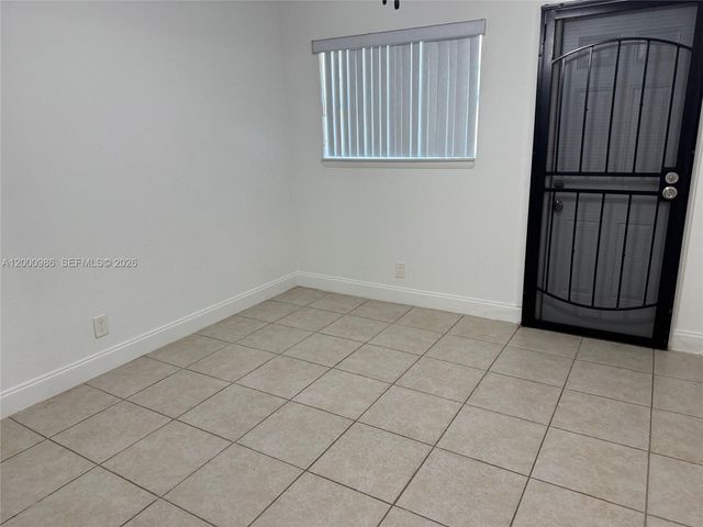 5211 NW 16th St B, Lauderhill, FL 33313