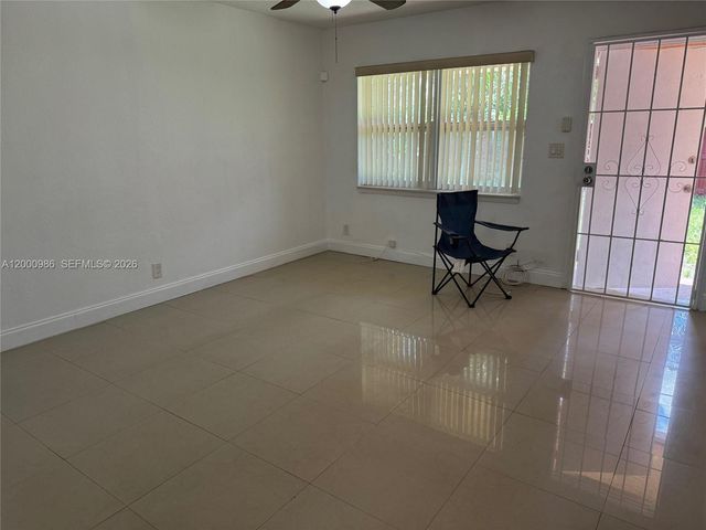 5211 NW 16th St B, Lauderhill, FL 33313