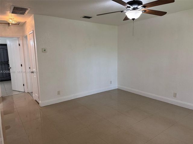 5211 NW 16th St B, Lauderhill, FL 33313