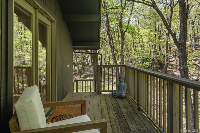 5 S Bedford Road, Pound Ridge, NY 10576