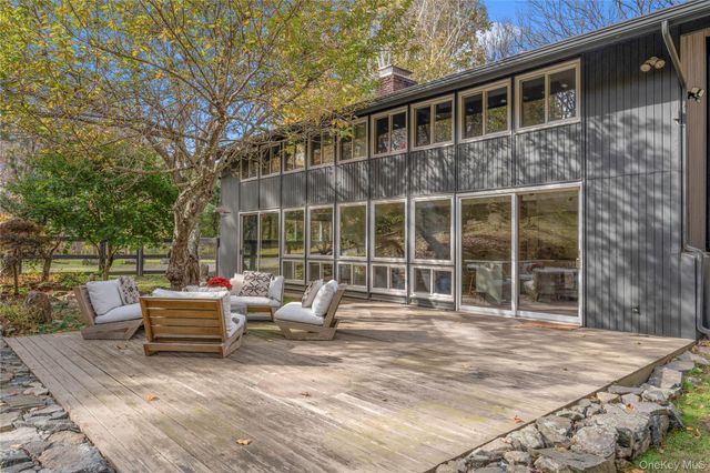 5 S Bedford Road, Pound Ridge, NY 10576