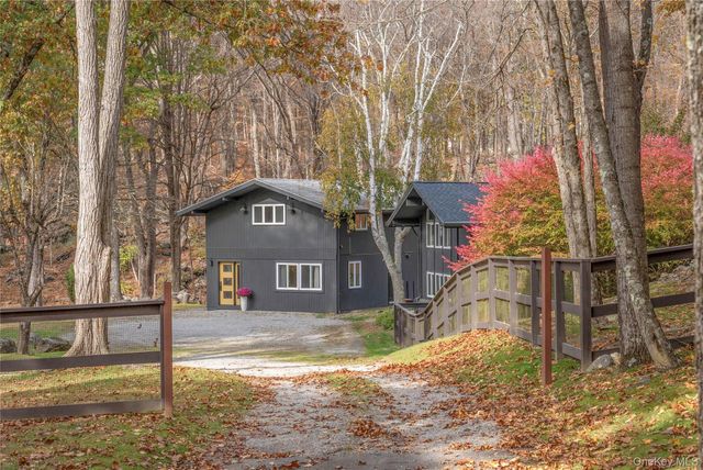 5 S Bedford Road, Pound Ridge, NY 10576