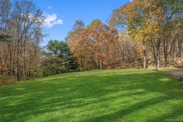 5 S Bedford Road, Pound Ridge, NY 10576