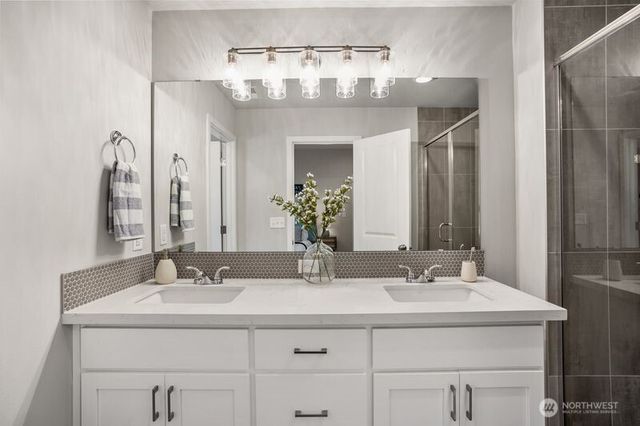 1332 60th Avenue NE, Tacoma, WA 98422