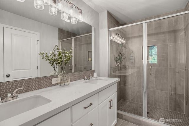 1332 60th Avenue NE, Tacoma, WA 98422