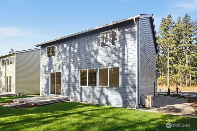 1332 60th Avenue NE, Tacoma, WA 98422