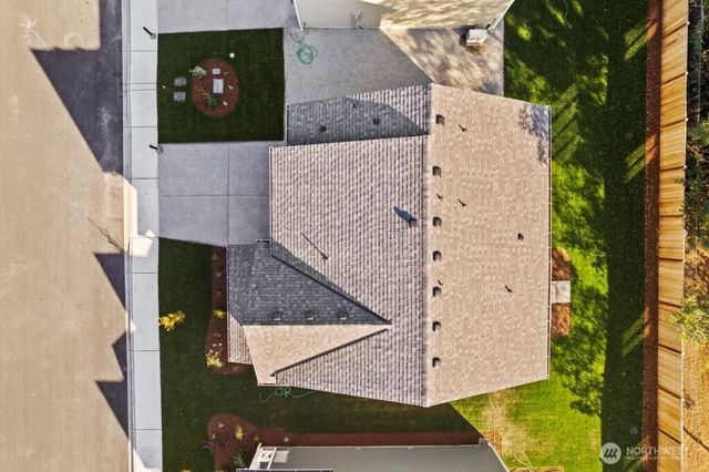 1332 60th Avenue NE, Tacoma, WA 98422