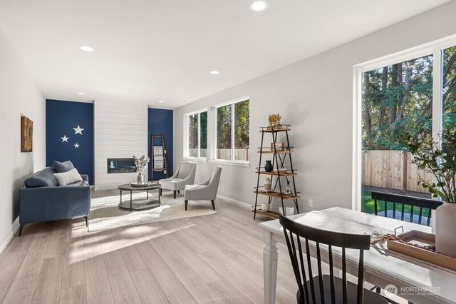 1332 60th Avenue NE, Tacoma, WA 98422