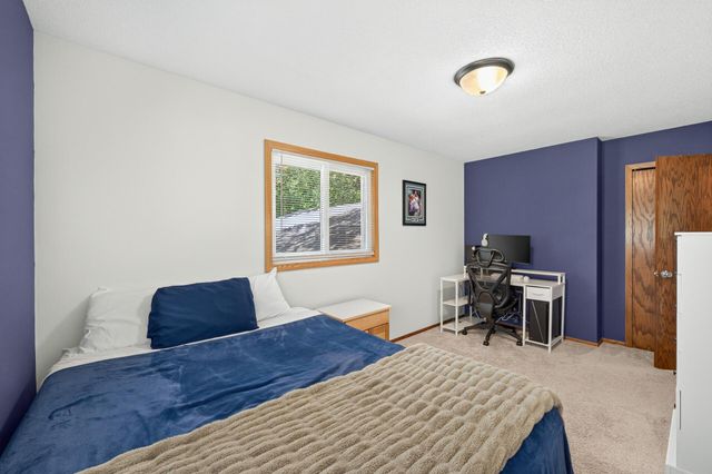 12630 25th Avenue N, Plymouth, MN 55441
