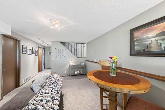 12630 25th Avenue N, Plymouth, MN 55441