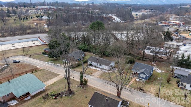 302 Ramsey Street, Morganton, NC 28655