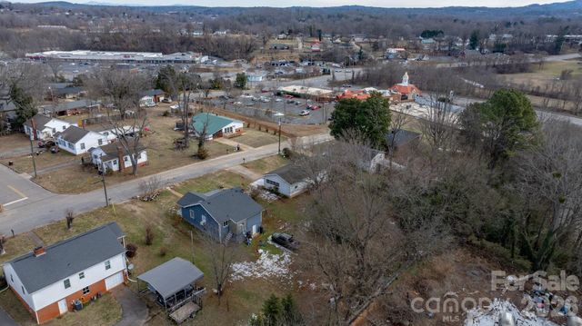 302 Ramsey Street, Morganton, NC 28655