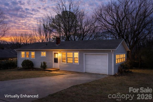 302 Ramsey Street, Morganton, NC 28655