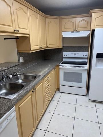 8500 SW 149th Ave 1216, Miami, FL 33193