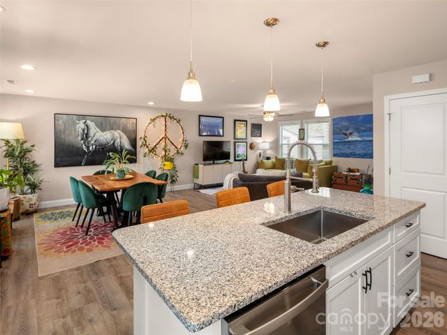 14 Avena Street, Black Mountain, NC 28711