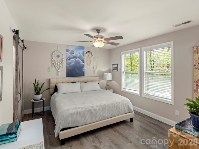 14 Avena Street, Black Mountain, NC 28711