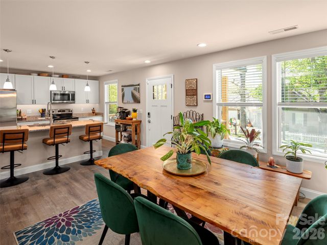 14 Avena Street, Black Mountain, NC 28711