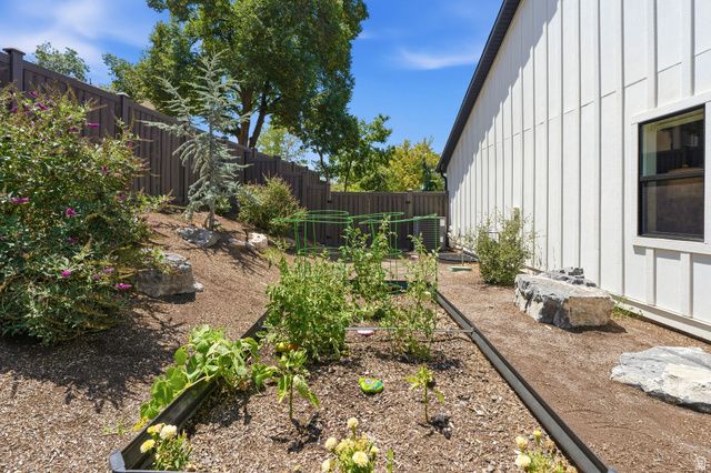 3645 E APOLLO DR, Millcreek, UT 84124