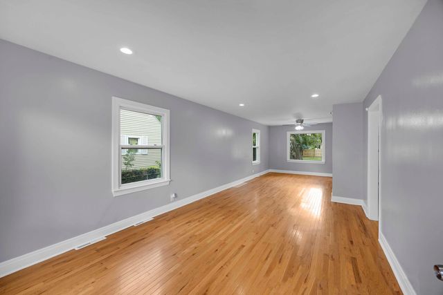 14725 Turlington Avenue, Harvey, IL 60426