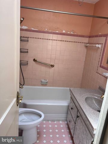 3335 GLENVIEW ST, Philadelphia, PA 19149