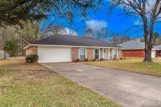 10082 Freedoms Way, Keithville, LA 71047