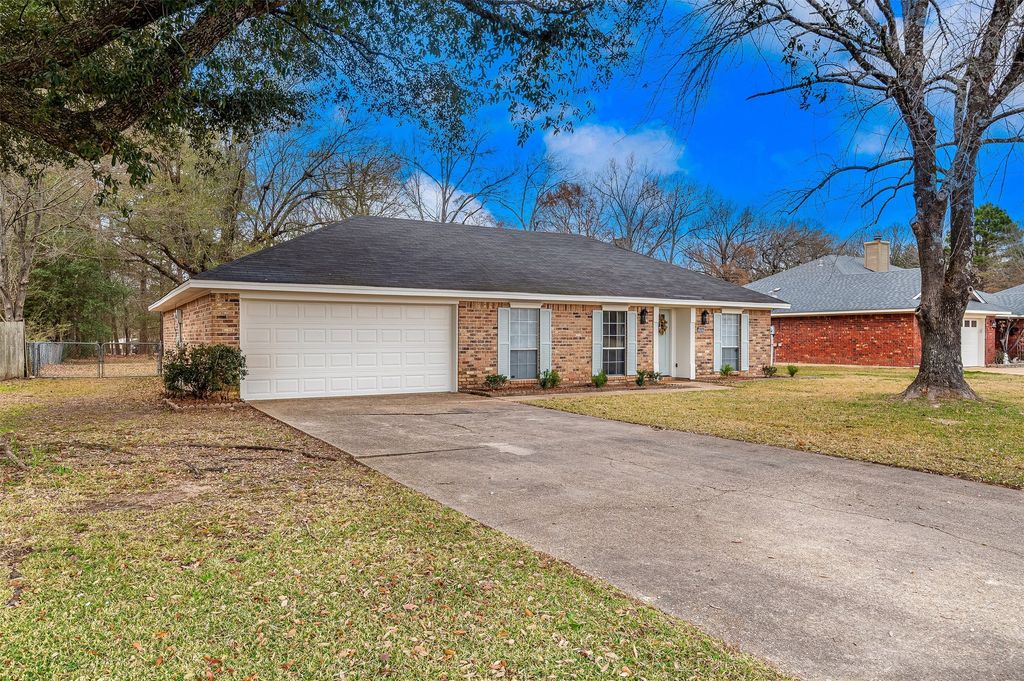 10082 Freedoms Way, Keithville, LA 71047