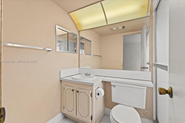 349 Oakridge T 349, Deerfield Beach, FL 33442