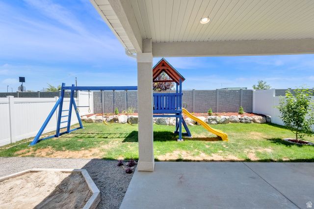 3061 S 2425 W, Syracuse, UT 84075