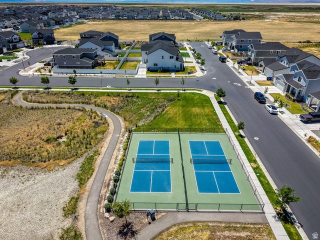 3061 S 2425 W, Syracuse, UT 84075