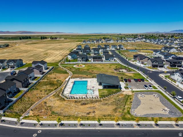 3061 S 2425 W, Syracuse, UT 84075